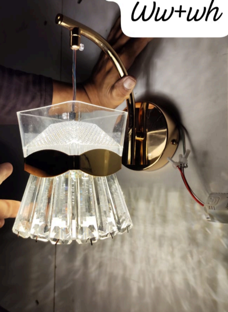 Luxury Crystal LED Wall Lamp - Image 3